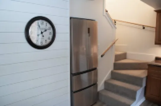 River Front Cottage with Breathtaking view of Allegheny River