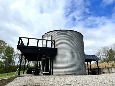 2-Person Grain Silo Getaway in Hocking Hills, Ohio w/ Hot Tub. Dog-friendly!