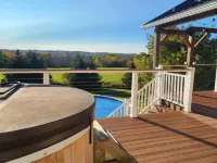 Private Finger Lakes Getaway with a Pool, Hot Tub, and Sauna, Timber Frame Porch Hotels in Conesus