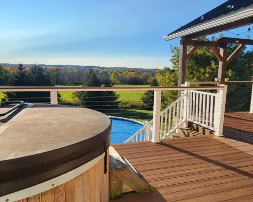 Private Finger Lakes Getaway with a Pool, Hot Tub, and Sauna, Timber Frame Porch Hotels in Conesus