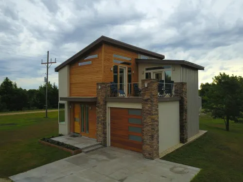 Fox Den at Fox Hollow