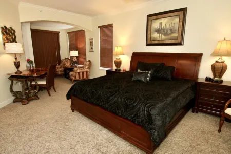 PREMIER LUXURY CONDO WITH A PANORAMIC SUNSET RIVER VIEW OCEAN VISTAS 1111