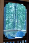 Cozy 2-bedroom cabin with hot tub nestled in the woods of Morgan County