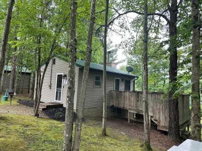 Button Buck Sleeps 4, or Rent All 4 for 20. Horseback Riding Across the Rd!