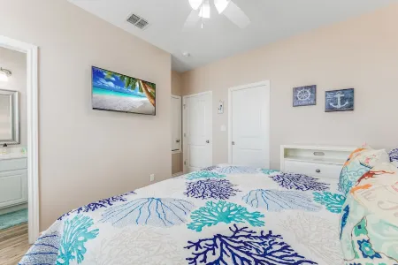 The Blonde Mooose- Amazing Island Retreat! Pool, Pets, Close to Beach, Отели рядом с достопримечательностью «Palmilla Beach Resort & Golf Club»