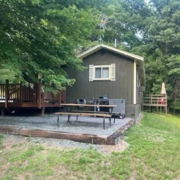 Cozy Ski Retreat on Utv/Snowmobile Trail