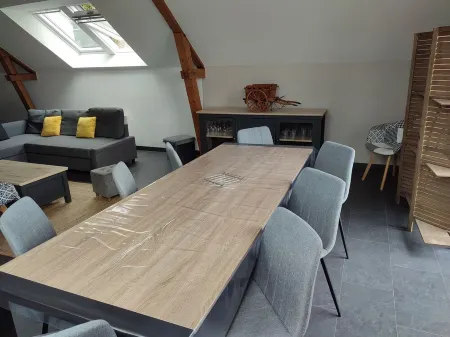 LA Voilerie Appartement 8 Pers, 10mn de la Mer, Idéal Pour la Convivialité Отели в г. Фекан