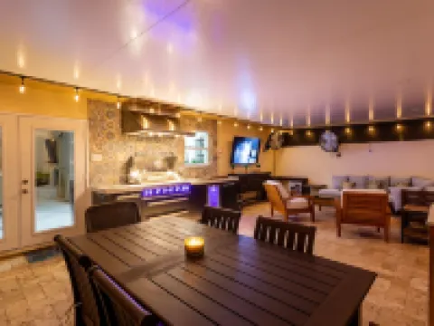 Private Luxury Pool & Spa Retreat – Great Location Hotels in Boynton Beach