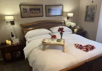 Hill’s Sierra Staycation 21442827 St. 앤드류 더 아포슬 카톨릭 처치 주변 호텔