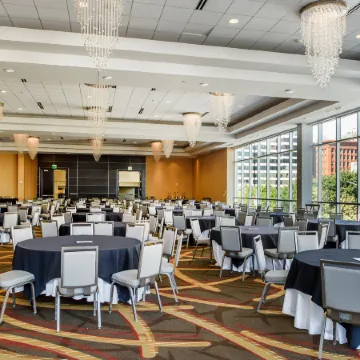 Hilton St. Louis at The Ballpark Отели рядом с достопримечательностью «Старое здание суда»