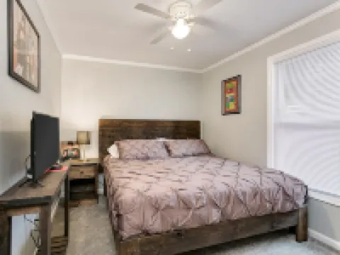 Down town Travelers rest walking to swamp rabbit bike trail Hotels in Travelers Rest