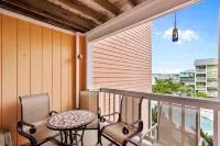 Serenity at Seascapes E Bldg. Steps to the Beach & Ocean Views Linens Included!