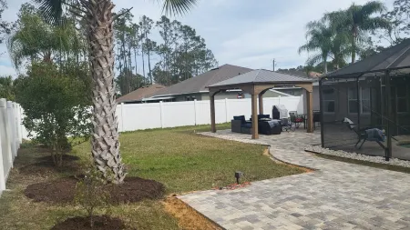 HEATED POOL and 2   Jacuzzis <br> . Fully renovated gorgeous house fully equipped