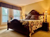 The Reunion and Getaway House! Lovely home where everyone gets their own space! Hotels in Wooster