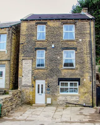 Modern property - great location with parking