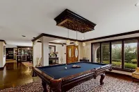 Welcome to @ViewLaneVilla "Insta/IG" NJ Mediterranean Villa with Lake Views