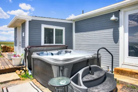 Secluded 40-Acre Fairplay Ranch Cabin w/ Hot Tub & Stunning Views