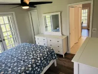 Stilted home on private peninsula. Close to restaurants, boat ramps Hotels in Homosassa