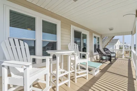 Deep water canal front adorable cottage!  Well kept and clean! Отели в г. Локвудс Фоли