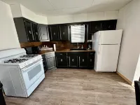 The Bungalow House; 2 Bed 1 bath; minutes from Cheyenne Bottoms! Pet Friendly.