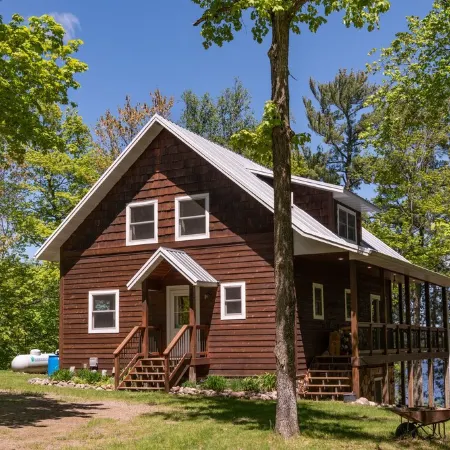 Family Cabin with all the views on Big Sandy