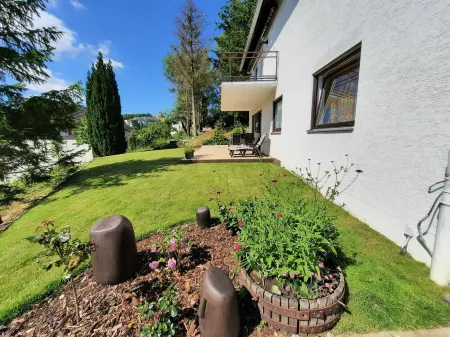 Villa Waldallee - Apartment with forest view, 84sqm
