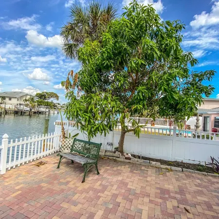 The Waterfront Relax House