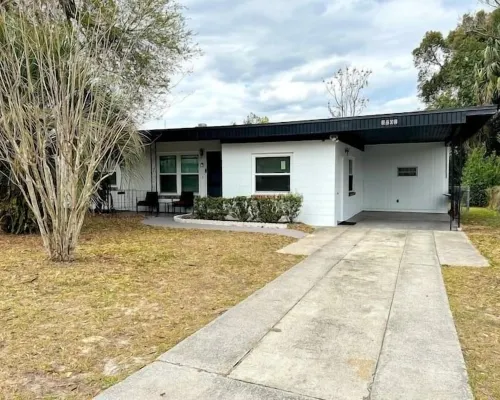 Cozy Home w/ Game Room Villages and Lake Harris Hotels in Leesburg