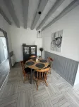 House sleeps 5 in the heart of Toucy