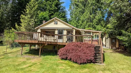 Lakefront Retreat: Private Dock, Fire Pit, BBQ, AC, Dog Friendly