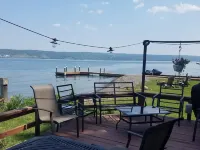Rustic-chic cottage with fantastic lake access, 15 minutes to Ithaca Hotels in Ulysses