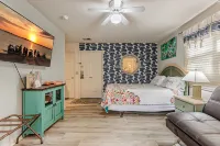 Boho Studio in Sea Trail, Sunset Beach
