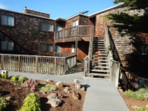 Beachfront Condo with Spectacular View