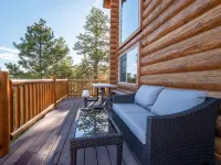 Woodland Views + Spacious Layout + Gameroom // Sleeps 12 in Beds