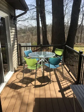 MCM Hilltop Hideaway with a River View. Near Saugatuck. Family & Pet Friendly!
