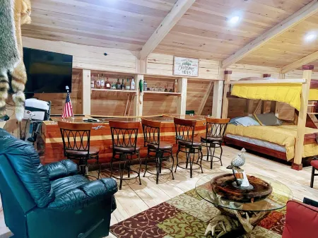 The Getaway Отели в г. Нева