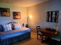 Emporium Hideaway - Peaceful apartment in the mountains of PA