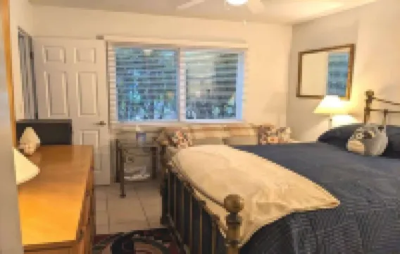 Sparkling Clean, Private & Quiet! Amazing Ocean Views [6]