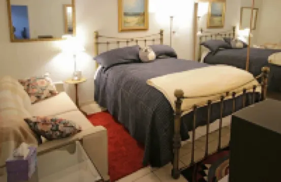 Sparkling Clean, Private & Quiet! Amazing Ocean Views [6]