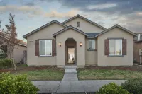 Spacious & New I KINGS & BBQ Hotel in zona Fresno Pacific University