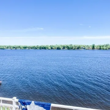 Amazing Lake Home on Cross Lake - 60 Miles from the Twin Cities