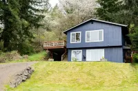 Vast Views of the Willapa River