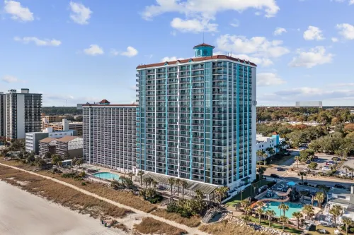 Newly Renovated Unit in The Caribbean! Make lasting memories!