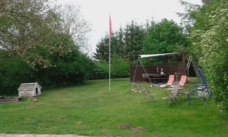 Apartment on the Baltic Sea - secluded location on the edge of the forest Отели в г. Нордфорпоммерн