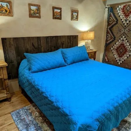 Casita with Private Hot Tub Near Santa Fe Plaza