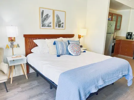 Modern Ocean Breeze Oasis, Beautiful Maui Condo