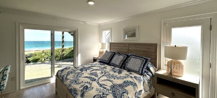 Oceanfront 8 bedroom/sleeps 20 with large gathering and outdoor areas Ξενοδοχεία στην πόλη Emerald Isle