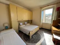 Vast panoramic apartment 3 minutes from the sea