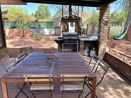 Casa Mystic: a Country Red Rock Getaway Отели рядом с достопримечательностью «Катедрал Рок»