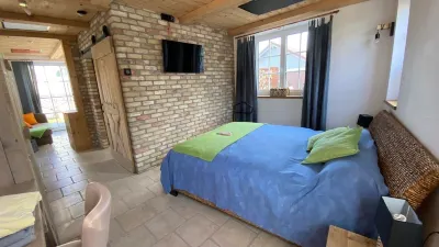 Exclusive Ferienwohnung 40 m² und Außen Terrasse in Komplettausstattung